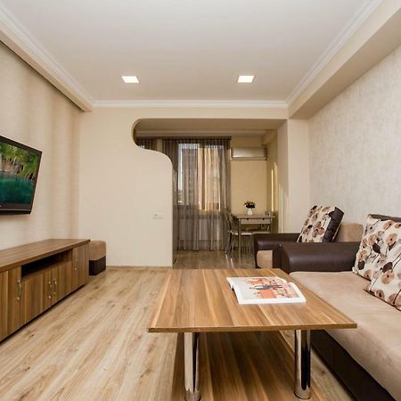 Stay Inn Apartments Near Northern Avenue 耶烈万 外观 照片